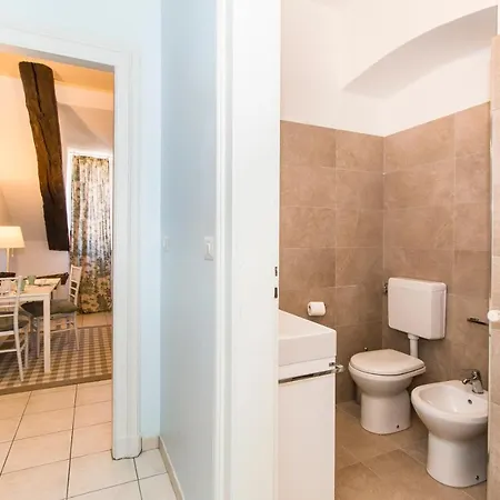 Apartment Golden Eagle Turin