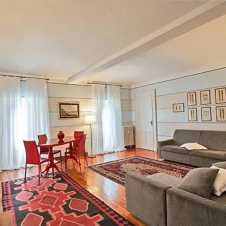 Golden Eagle Apartment Turin