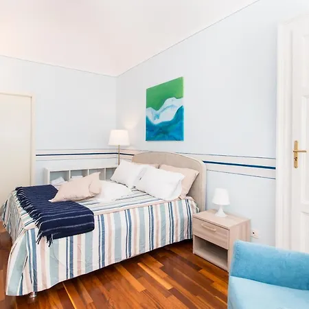 Golden Eagle Appartement