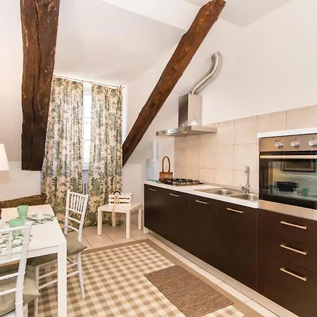 Golden Eagle Apartment