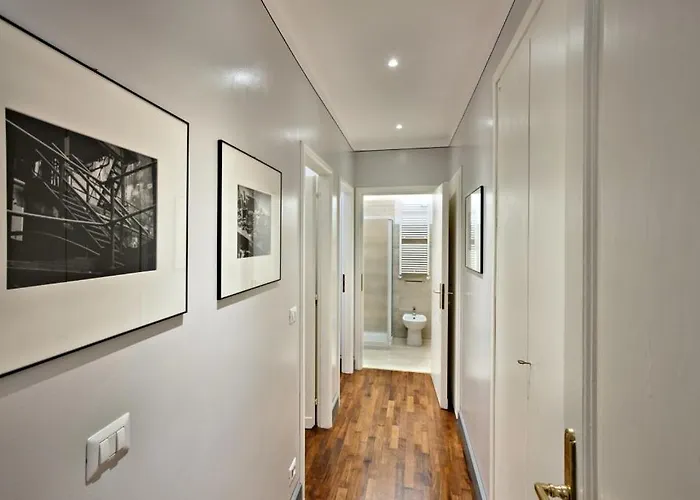 Golden Eagle 아파트