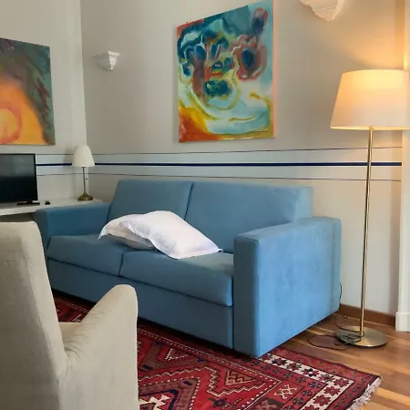Golden Eagle Appartement *