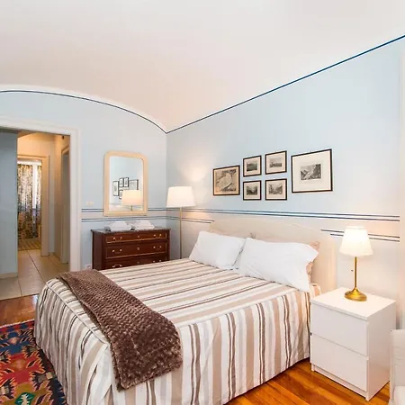 Golden Eagle 아파트 *